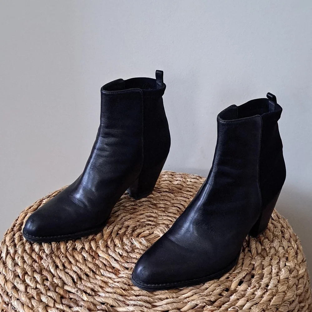 Stuart Weitzman Womens Black Leather Preppy Ankle Booties Stretch Back Panel 6.5
